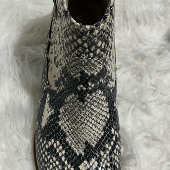 Vionic Snakeskin Bootie - Picture 4 of 8